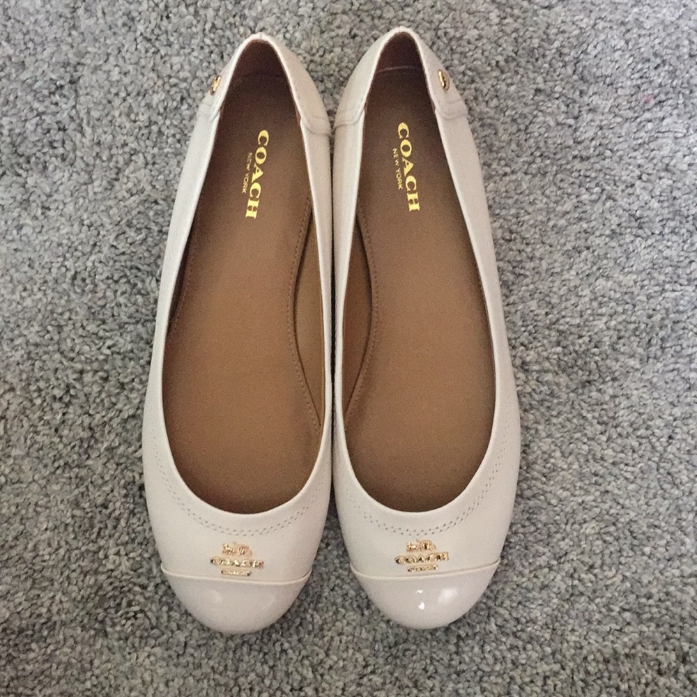 COACH flats leather size 5.5